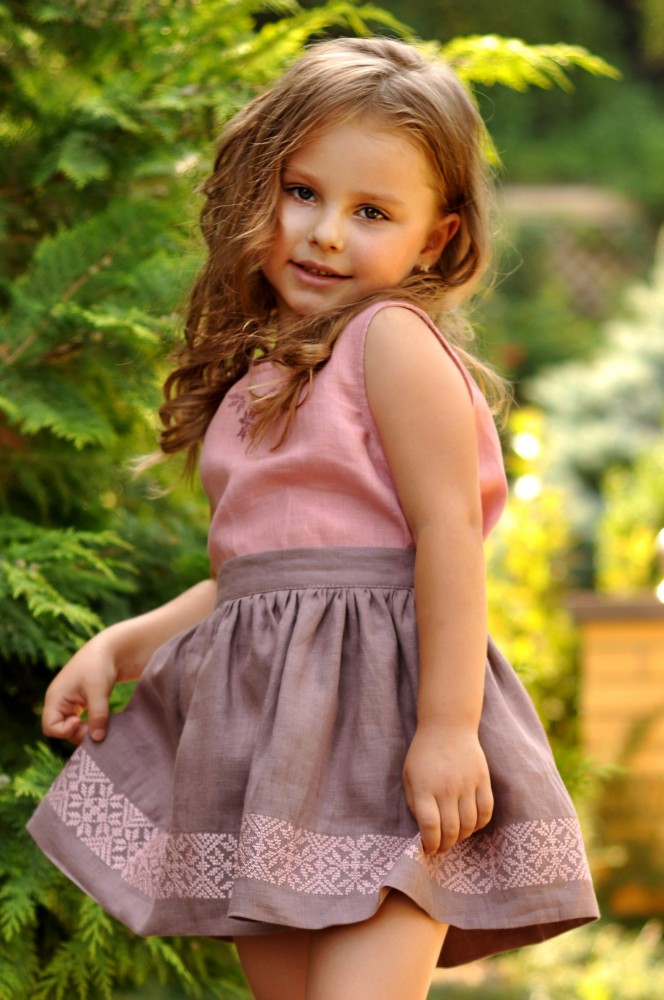 Вишиванка і спідничка для дівчинки Віолетта (рожева) hover image