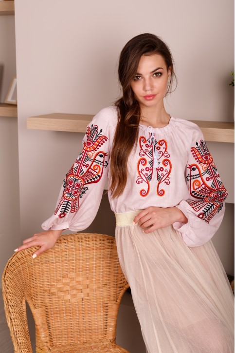 Вишиванка Марта (рожева)