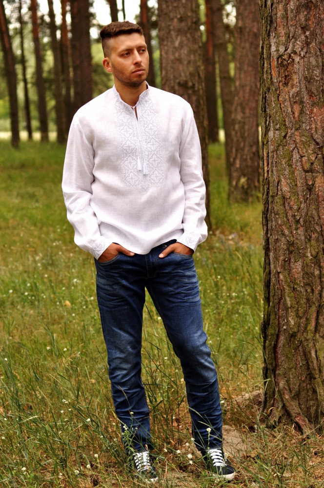 Чоловіча вишиванка Акація (біла з сірим)