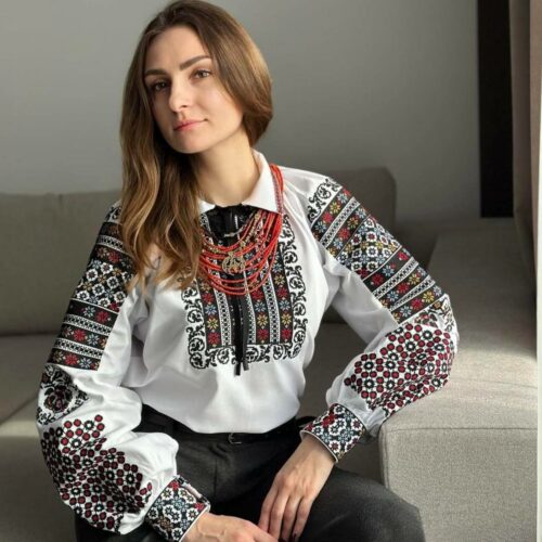 Жіноча вишиванка Берегиня (біла) - 2XL