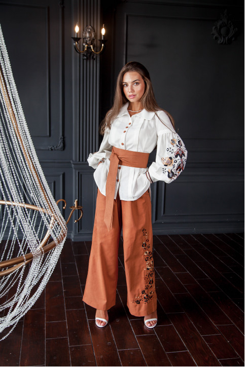 Жіночий вишитий костюм Верховина (теракотовий)