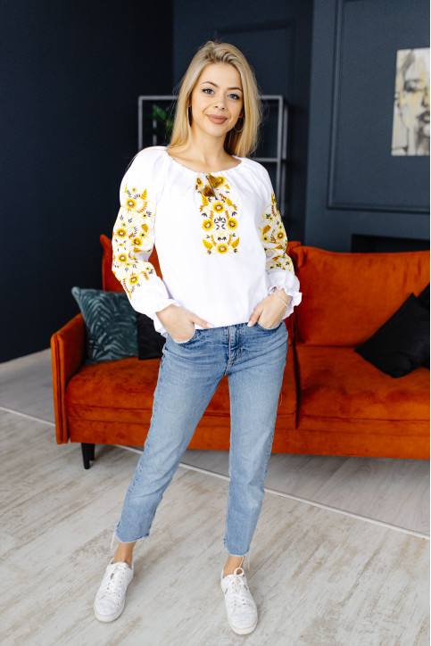 Жіноча вишиванка Вінок (біло-жовта) hover image
