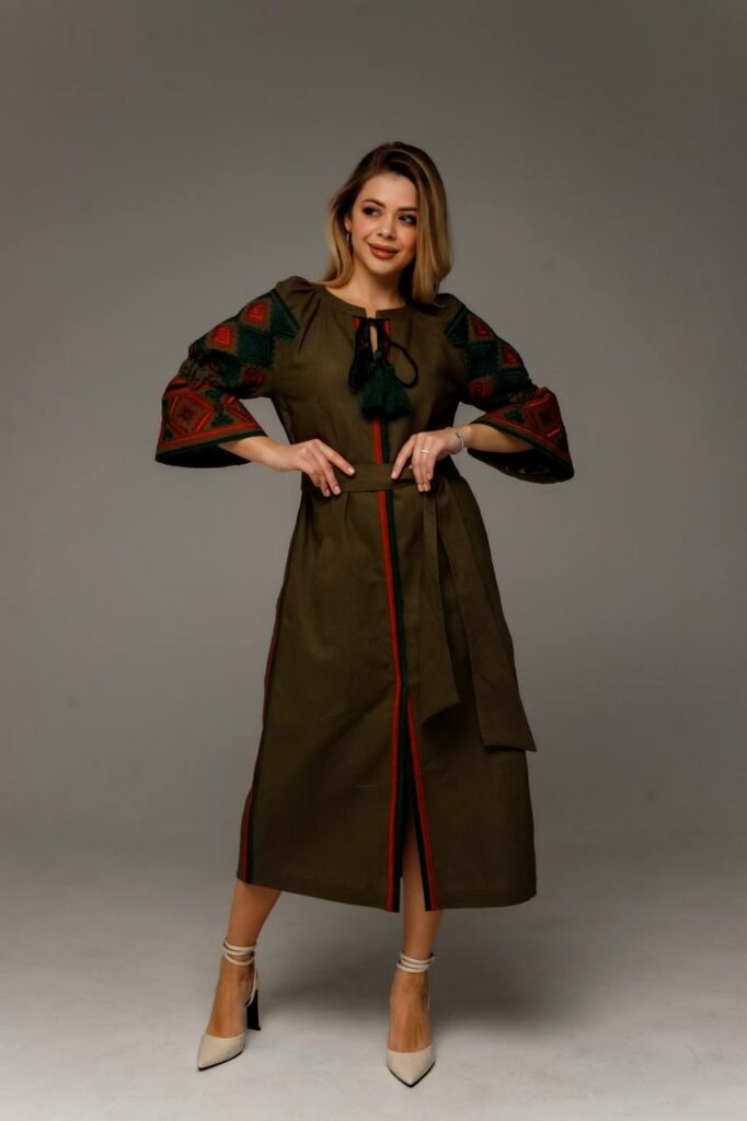 Жіноча вишита сукня Доля (хакі)