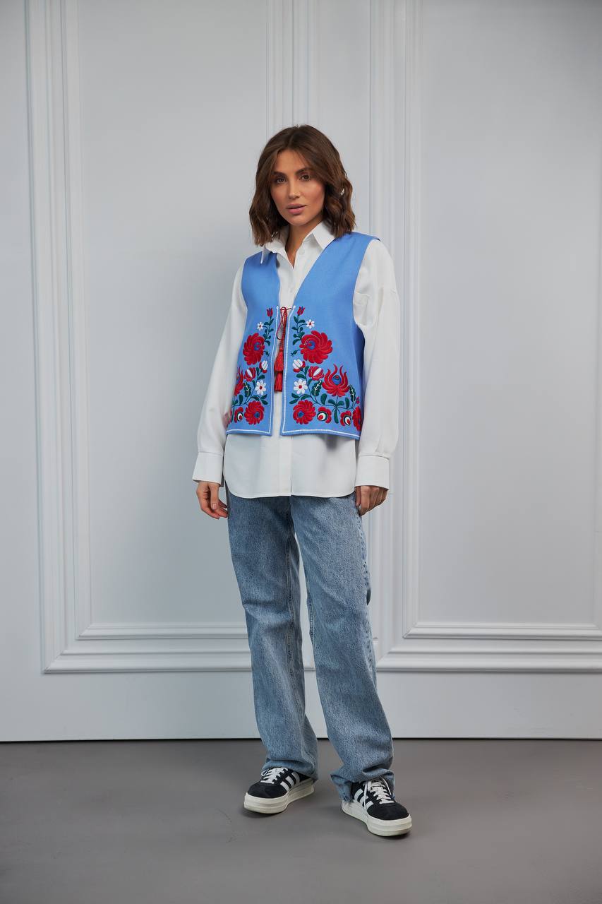 Жіноча вишита жилетка Петриківка (блакитна)