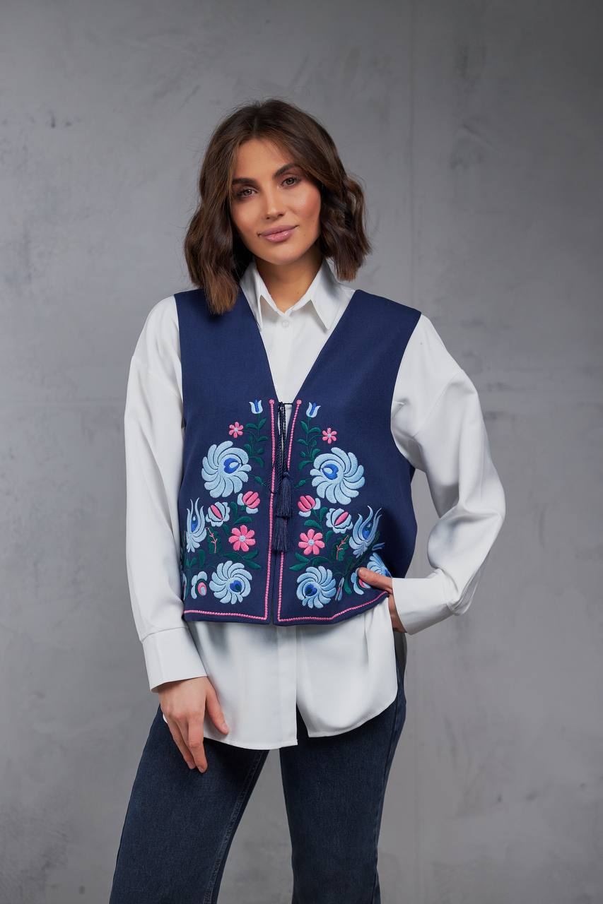 Жіноча вишита жилетка Петриківка (темно-синя)
