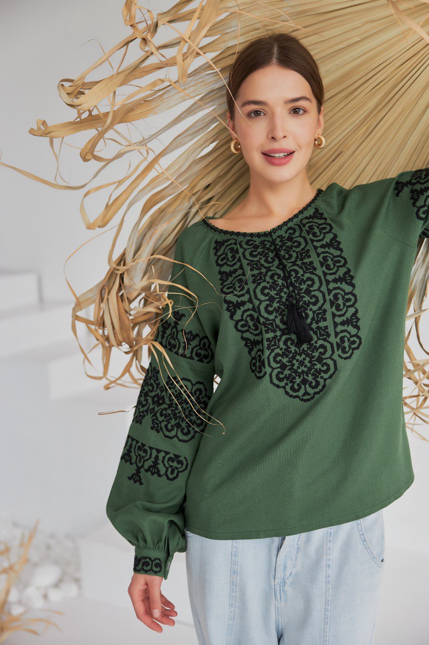 Жіноча вишиванка Козачка (хакі)