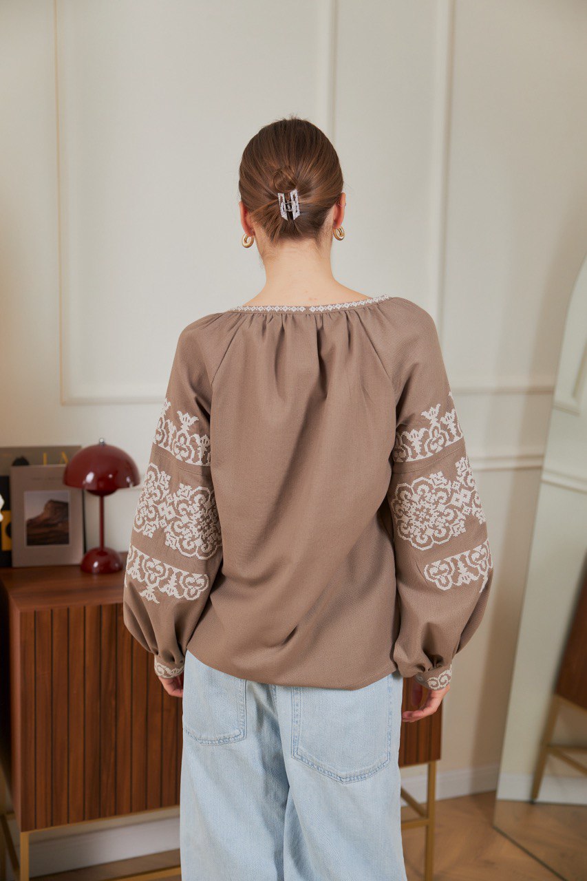 Жіноча вишита сорочка Козачка (мокко)