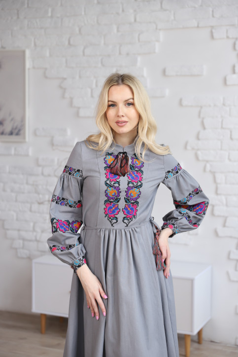Жіноча вишита сукня Мальва (сіра) hover image
