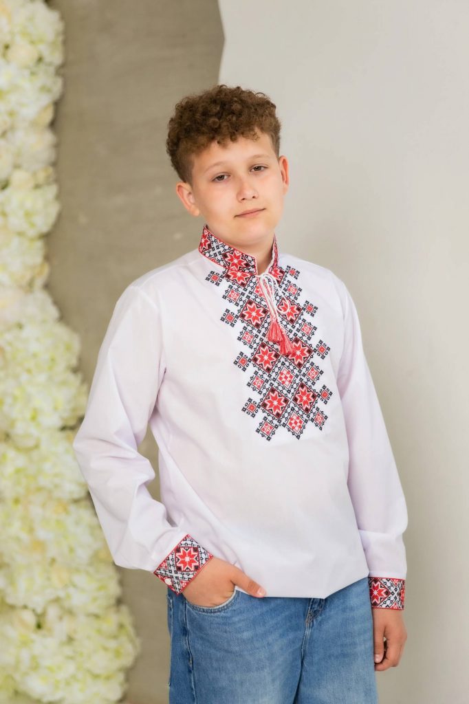 Дитяча вишиванка Марко (біло-червона)