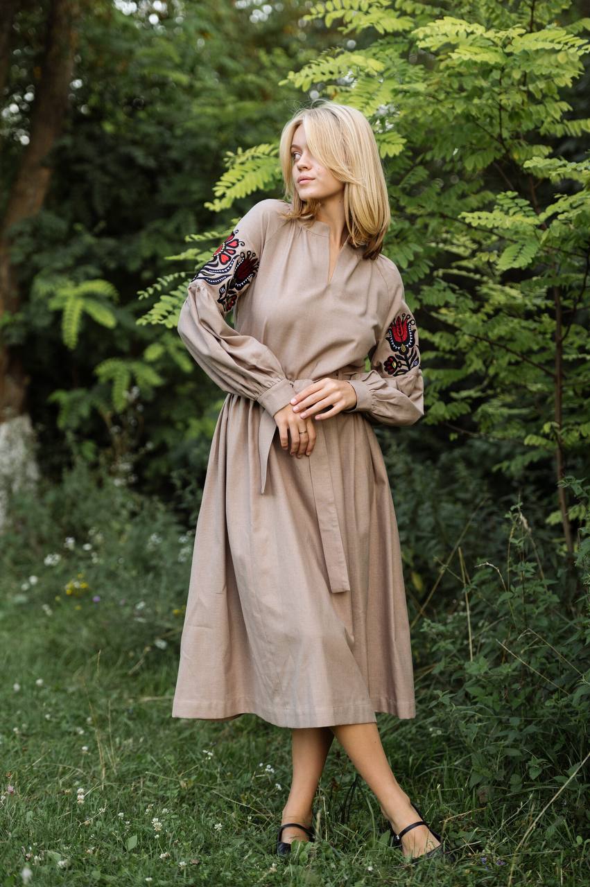 Жіноча вишита сукня Розквіт (мокко)