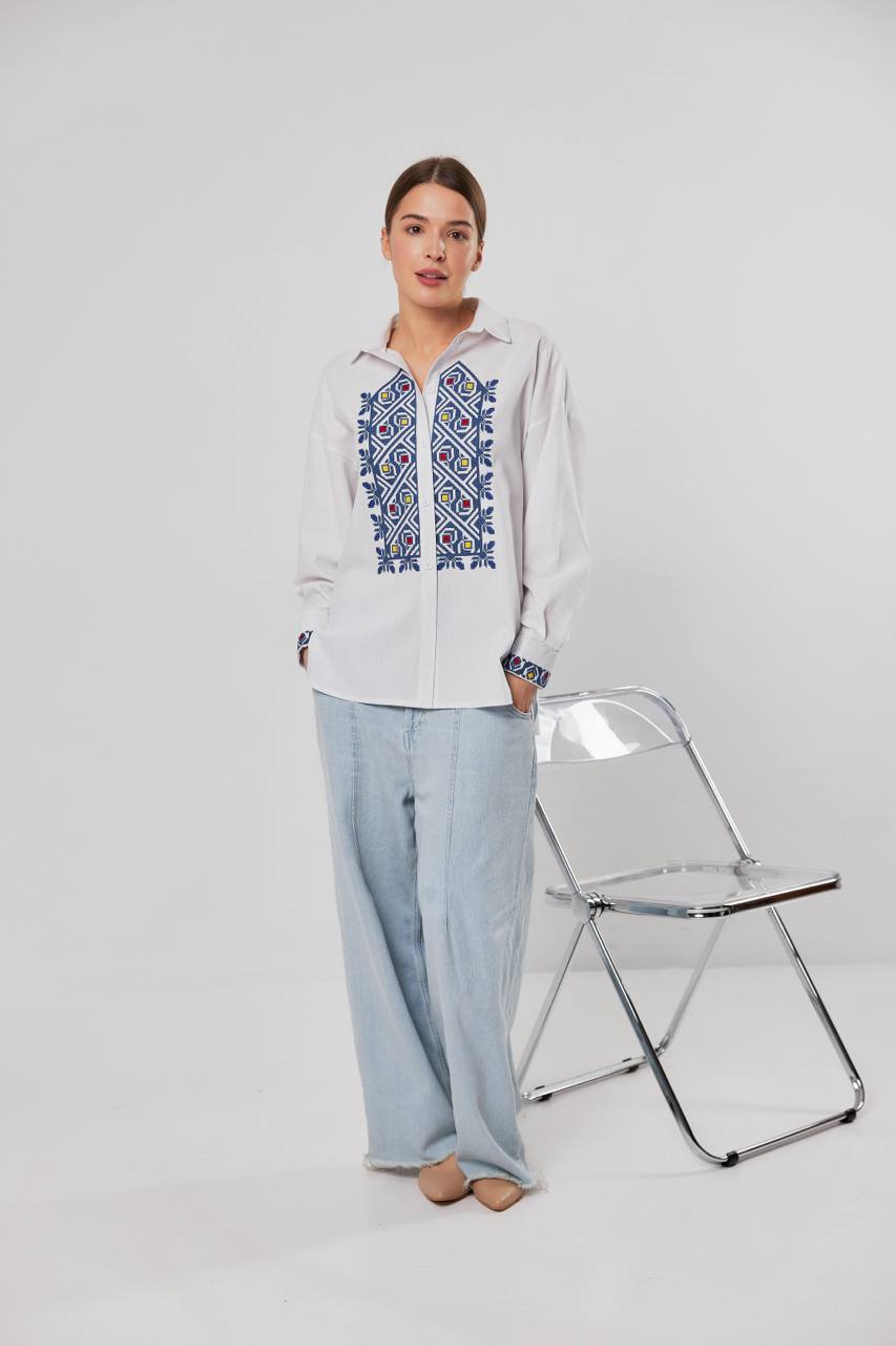Жіноча вишиванка Серпанок (біло-блакитна)