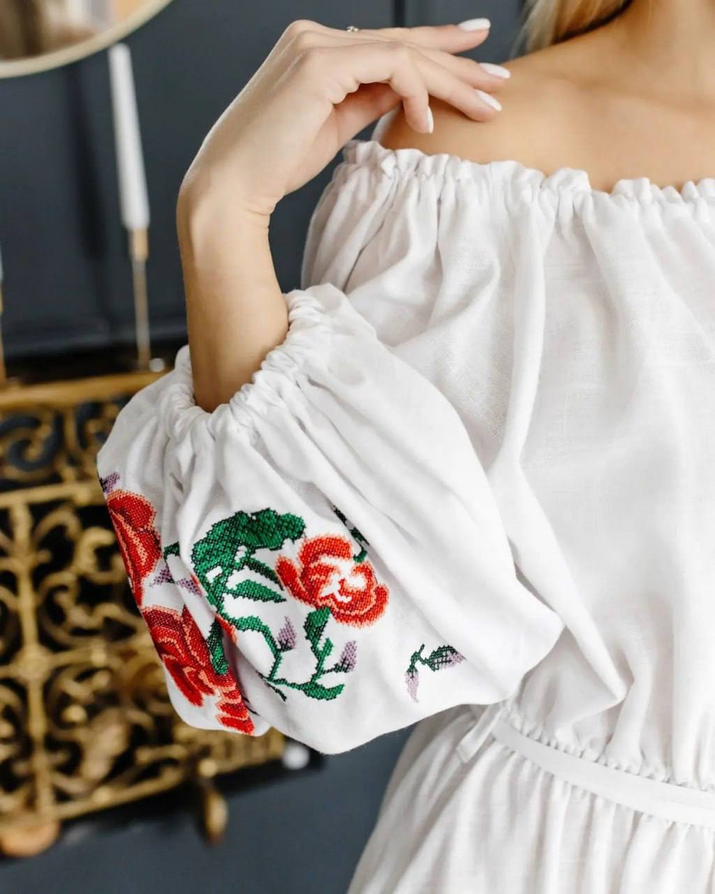 Жіноча сукня Чарівність (біла) hover image