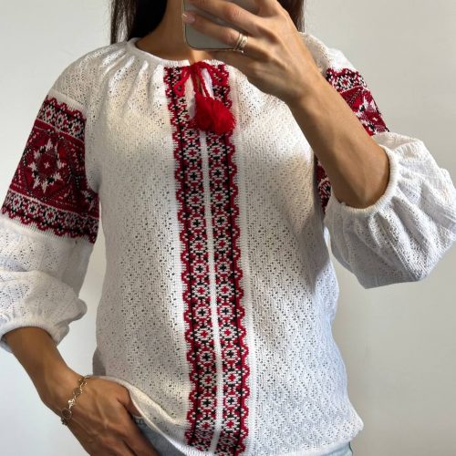 В’язана жіноча вишиванка Газдиня (біло-червона) - 4XL