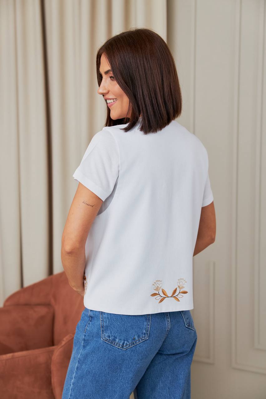 Жіноча вишита жилетка Дивоцвіт (біла)