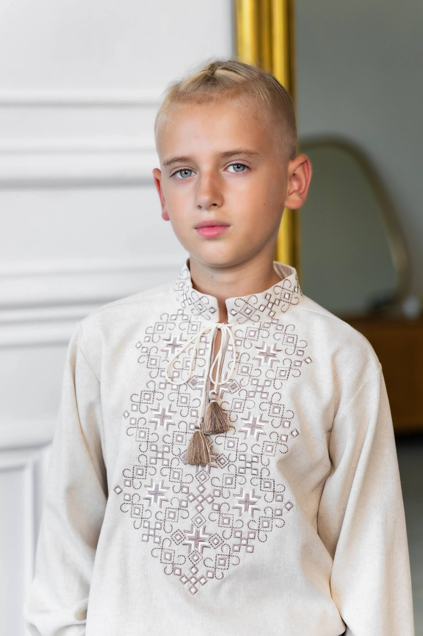 Вишиванка для хлопчика Єдність (меланж з сірий) hover image