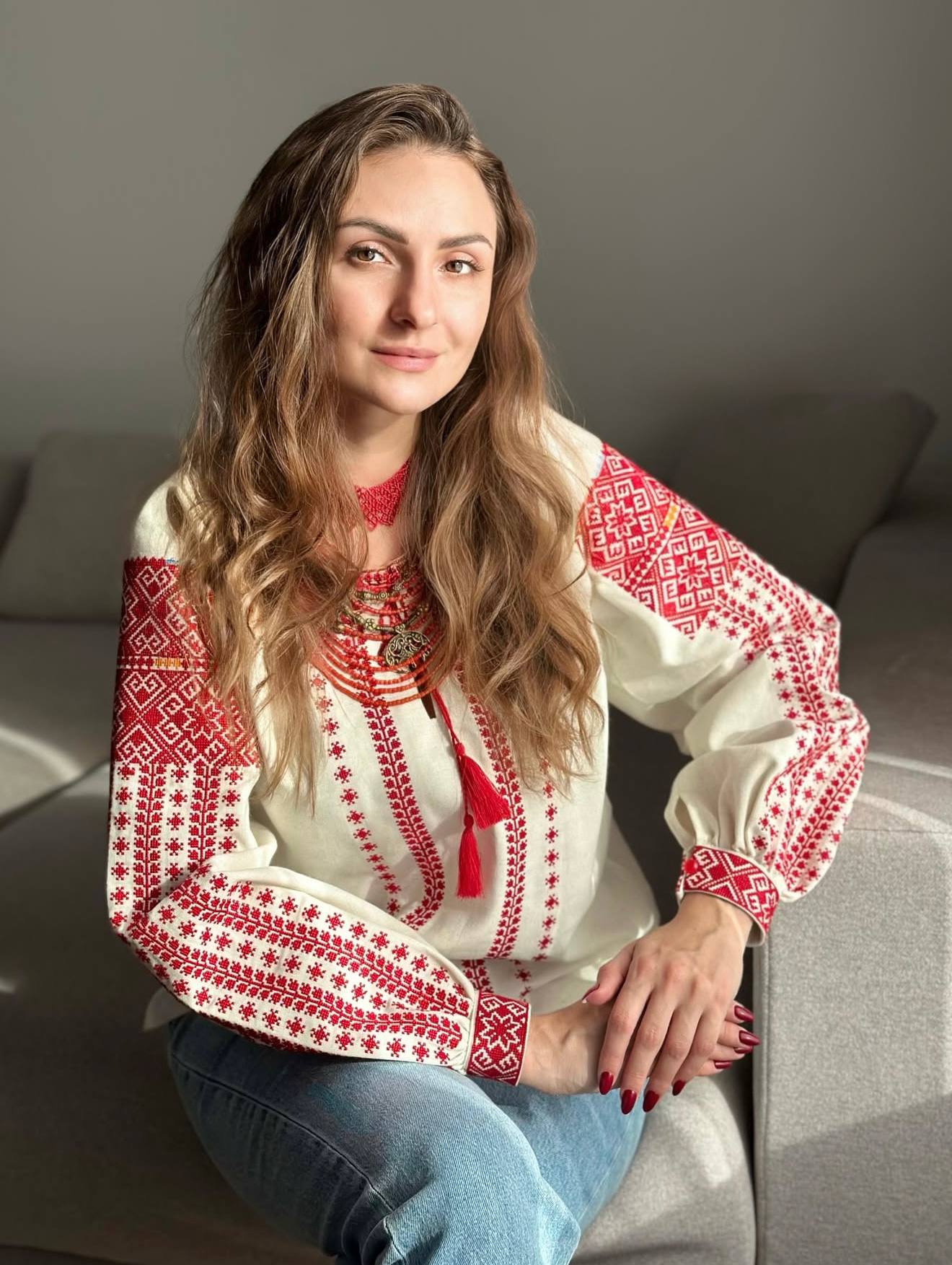 Жіноча вишита сорочка Ошатна (беж)