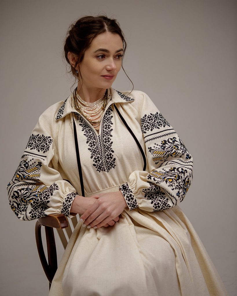 Жіноча вишита сорочка Сокальська (беж)