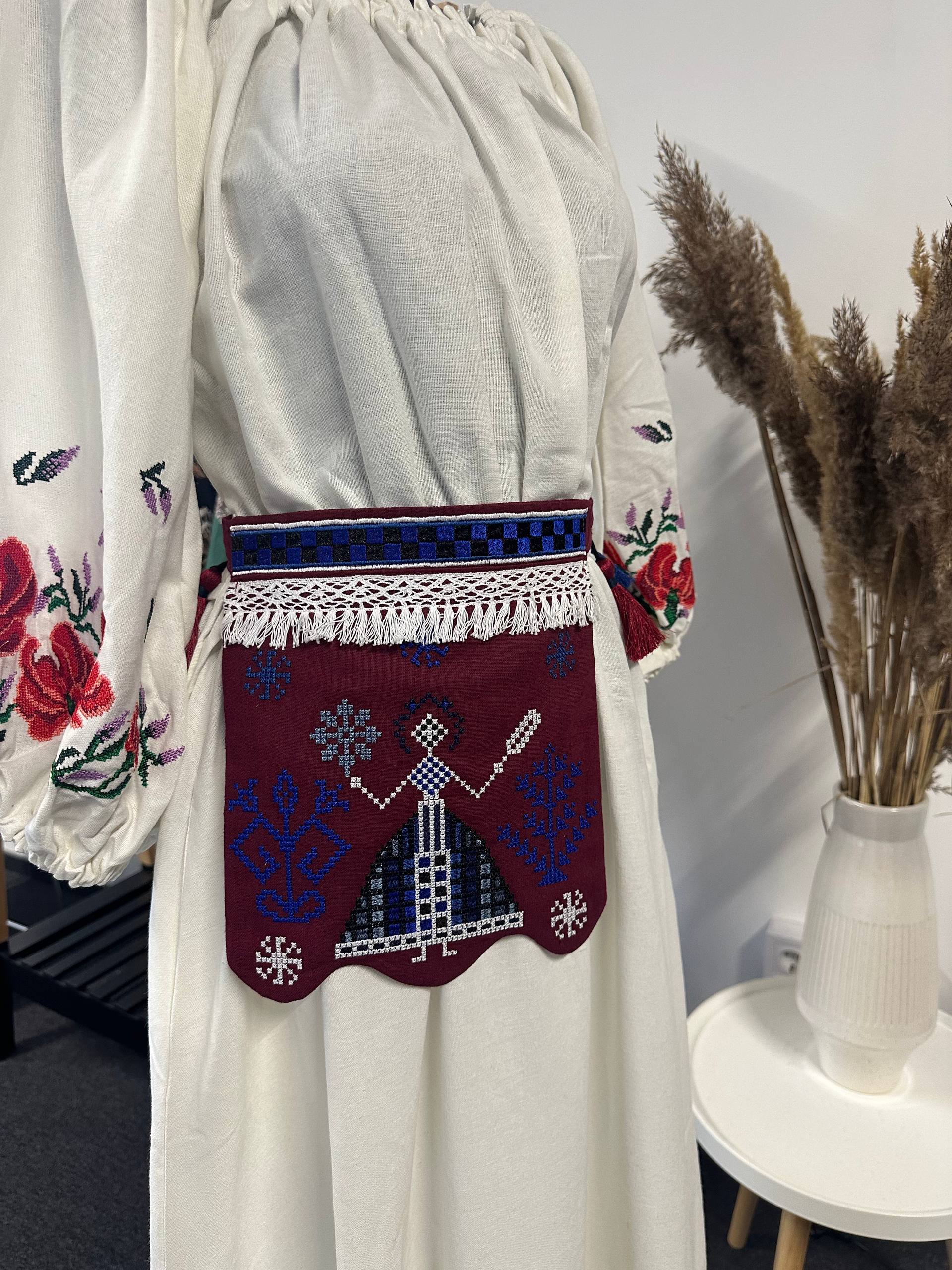 Вишита ладунка Берегиня (бордо) hover image