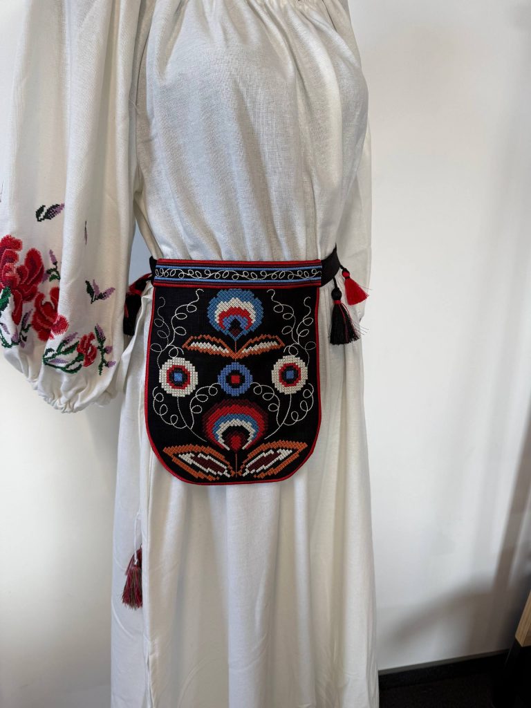 Вишита ладунка Дерево життя (чорна)