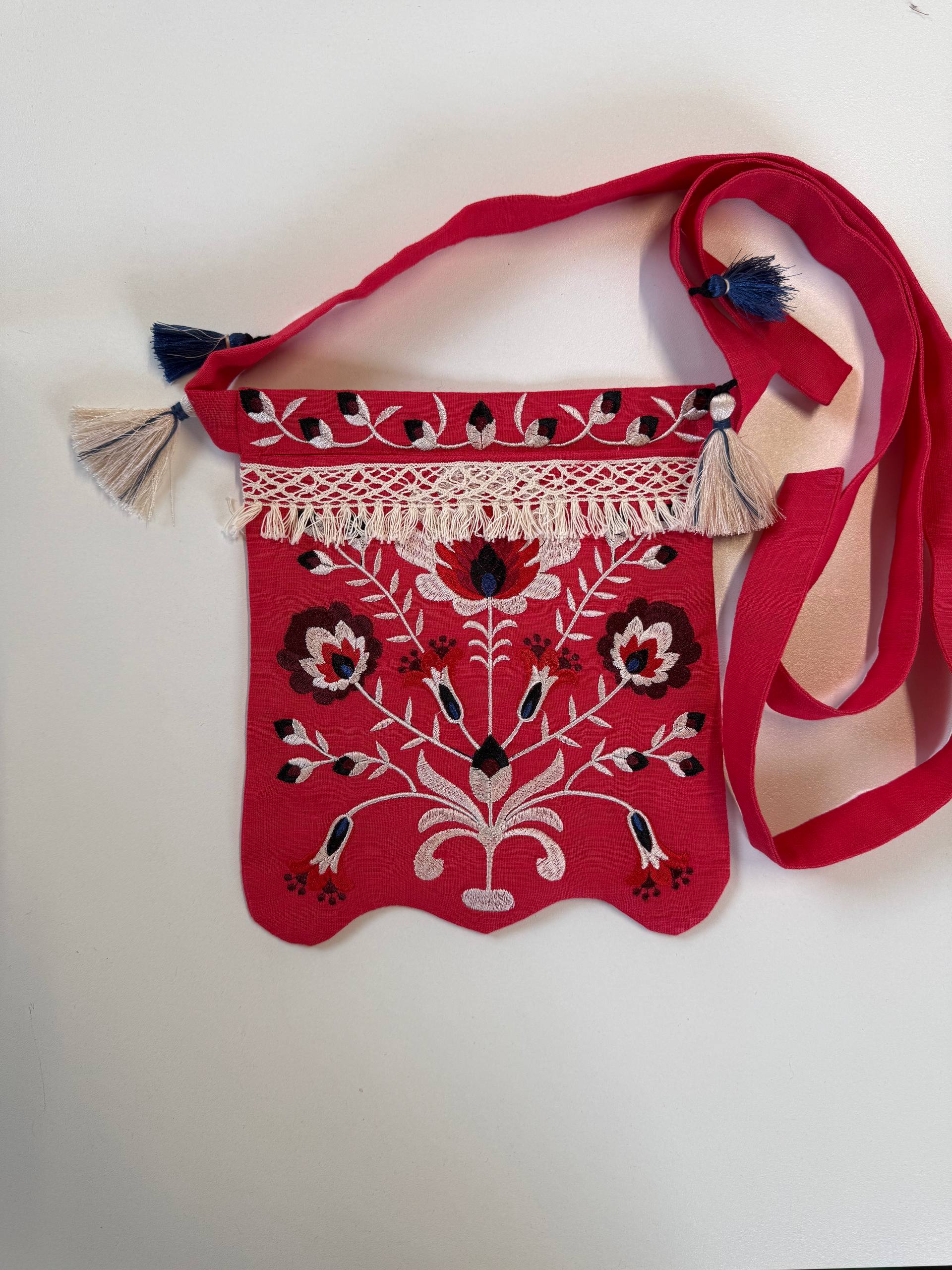 Вишита ладунка Квіткова (корал) hover image