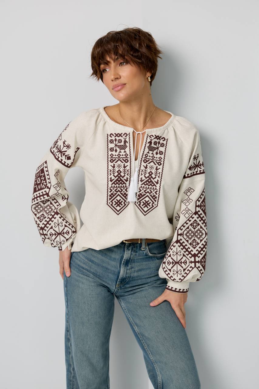 Жіноча вишиванка Оберіг (беж)