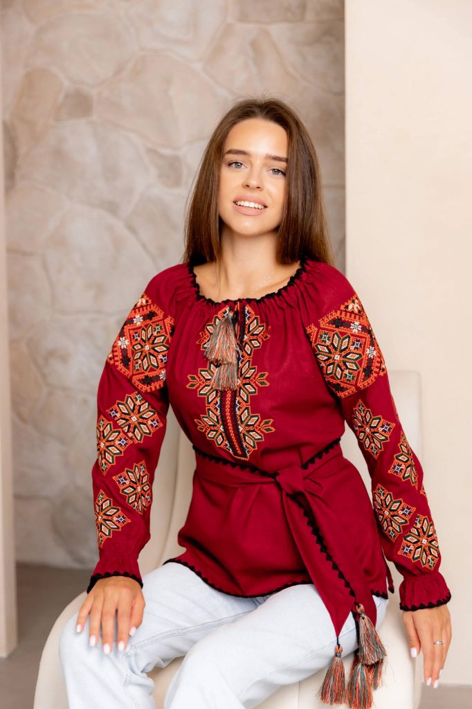 Жіноча вишиванка Сузір'я (бордо з оранжевим)