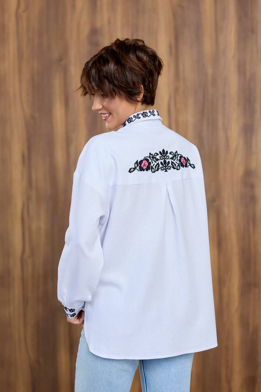 Жіноча вишиванка Трембіта (біла)