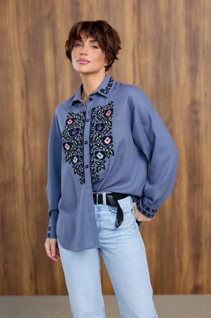 Жіноча вишиванка Трембіта (сіро-блакитна)