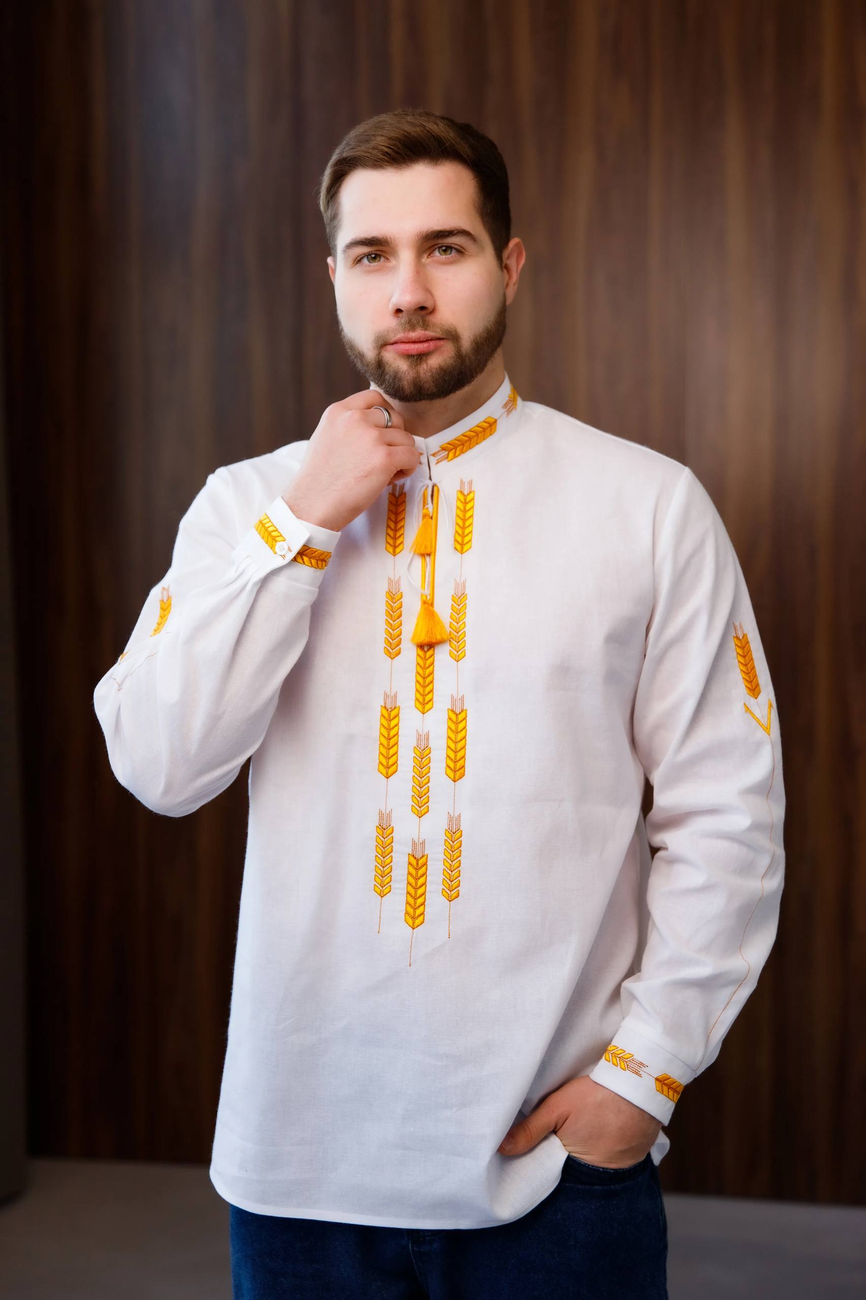 Чоловіча вишиванка Золоті лани (біла)