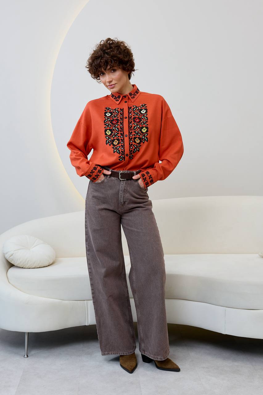 Жіноча вишиванка Трембіта (помаранчева)