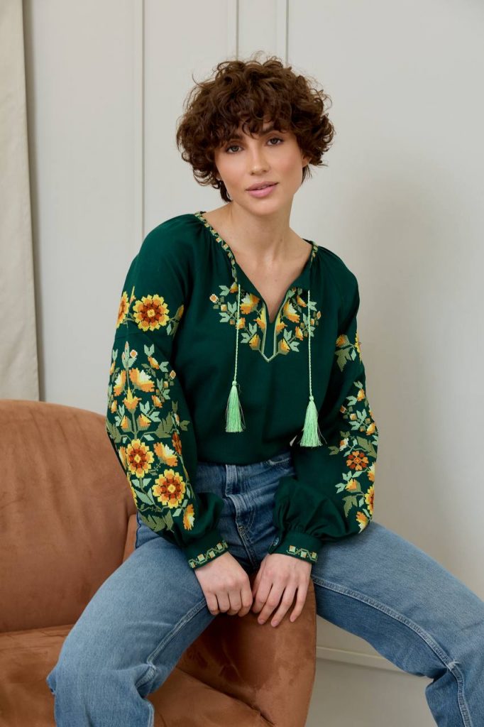 Жіноча вишиванка Дерево життя  (зелена)