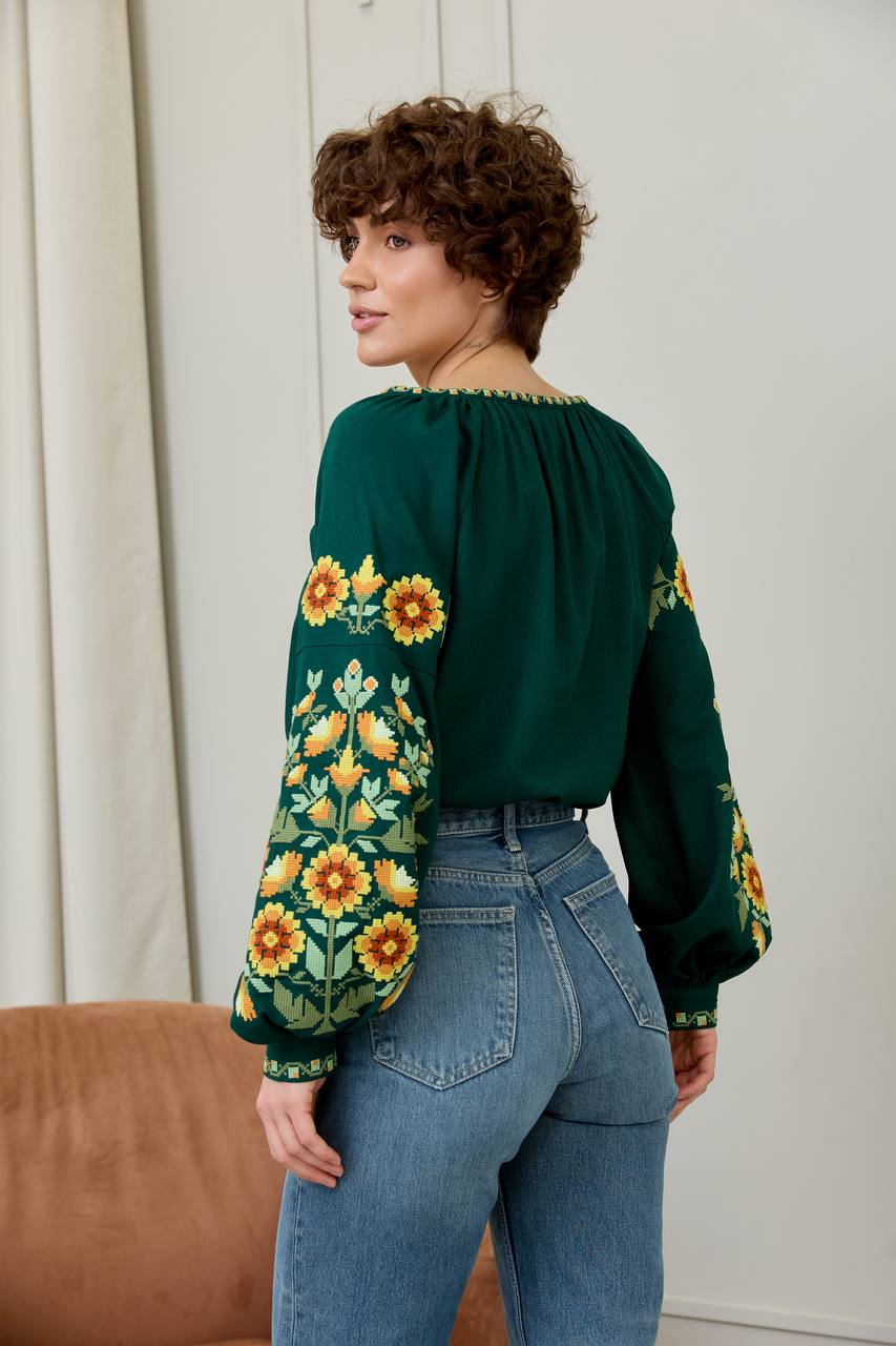 Жіноча вишиванка Дерево життя  (зелена)