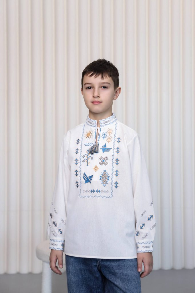 Вишиванка для хлопчика Живослав (біла)