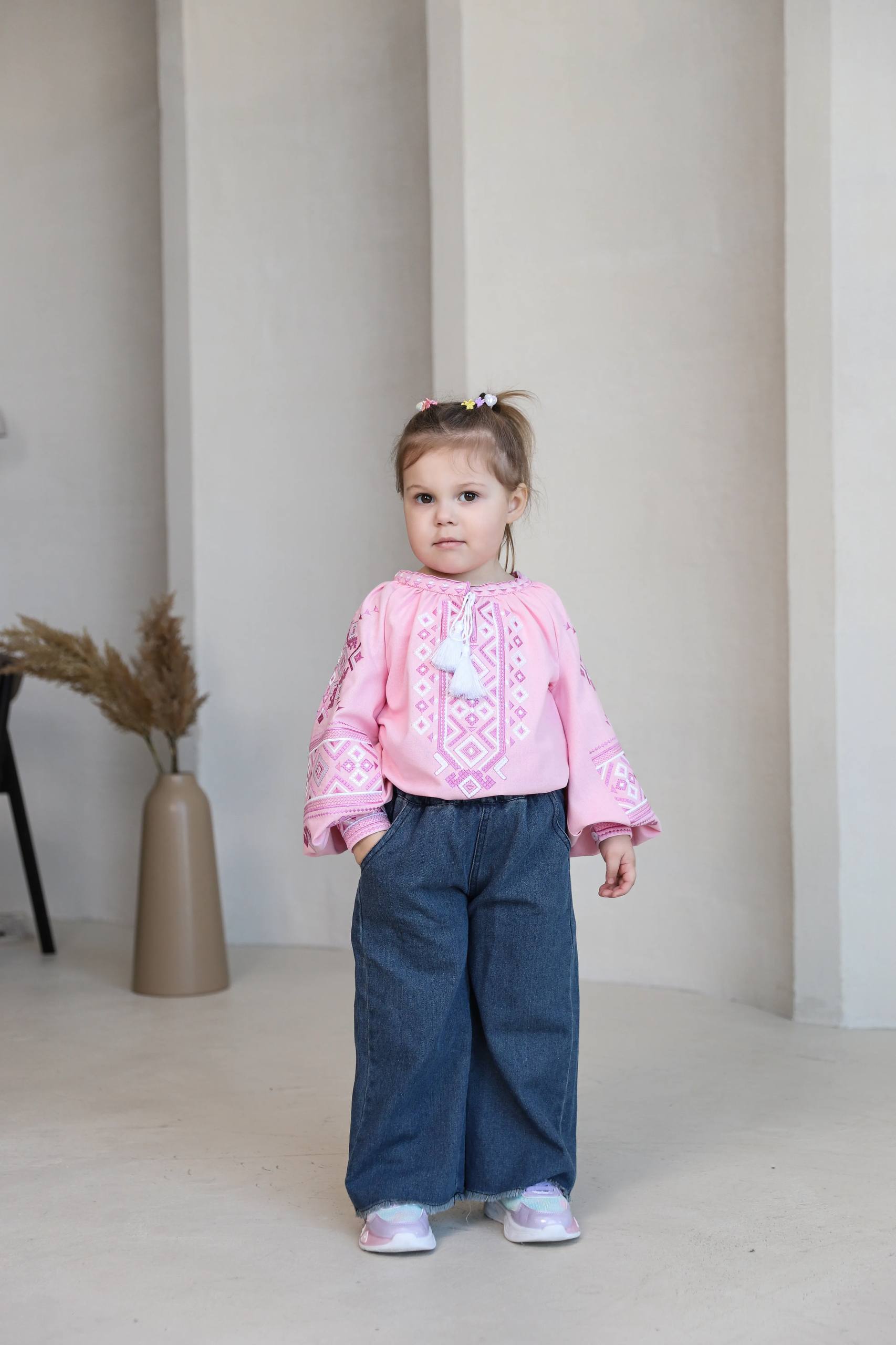 Вишиванка для дівчинки Зіронька (рожева з ліловим) hover image