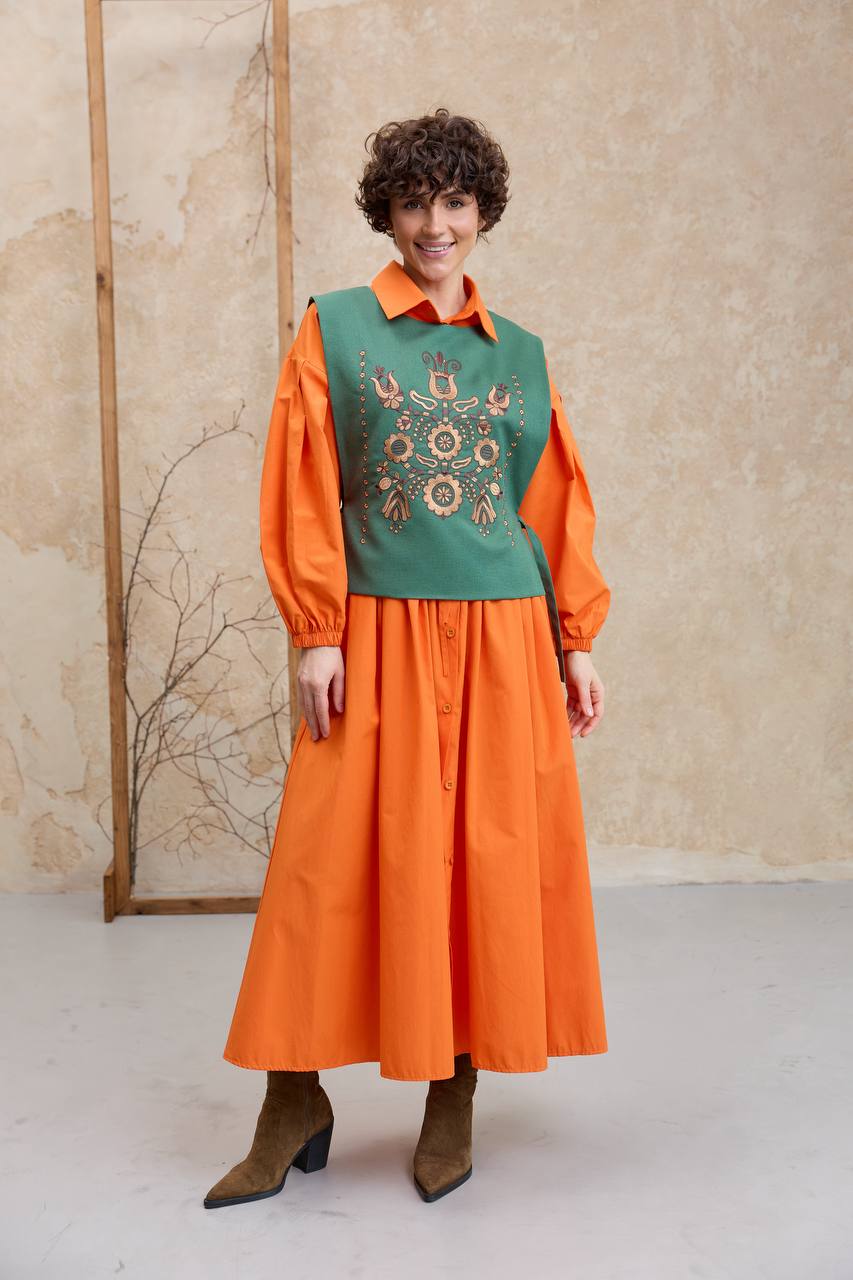 Жіноча вишита манішка Квітуча  (зелена )