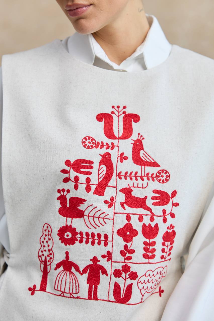 Жіноча вишита манішка Етно код  (беж з червоним)