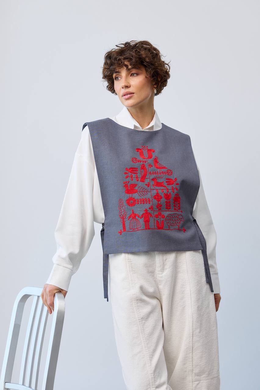 Жіноча вишита манішка Етно код  (сіра з червоним)