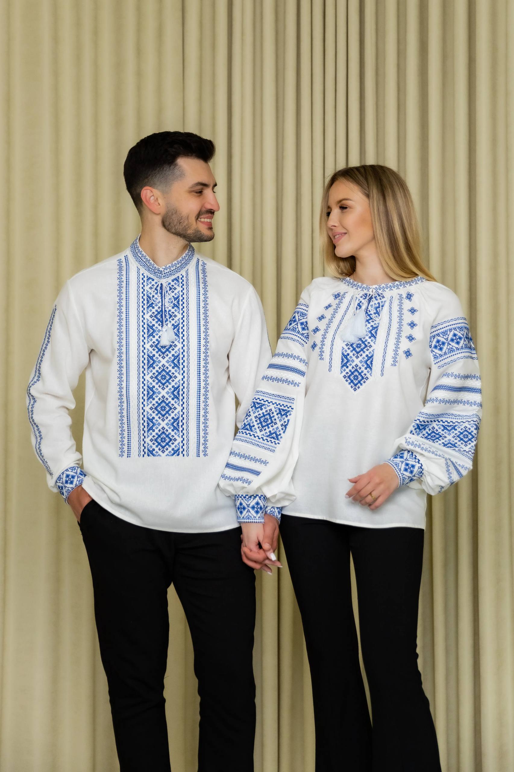 Парний комплект Северин та Оксана (молочний  з блакитним)