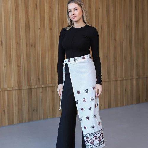 Вишита припинда Мерехт  (молочна)