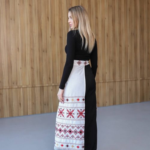 Вишита припинда  Сяйво  (молочна)