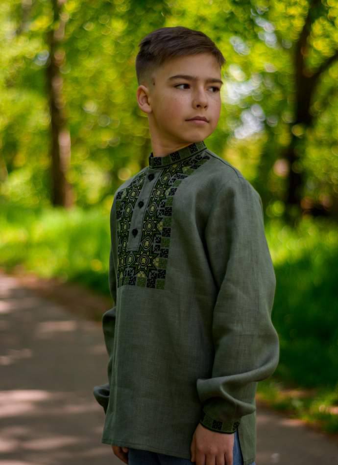 Вишиванка для хлопчика Зірка (хакі)