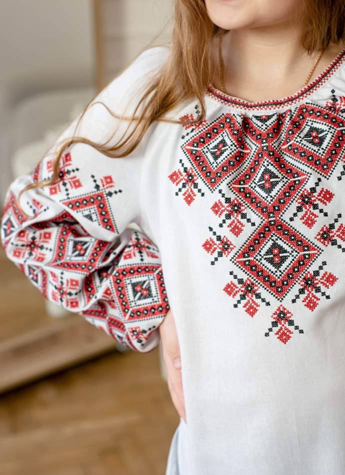 Вишиванка для дівчинки Червона рута  (біла)